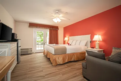 Island Sun Inn & Suites - Venice, Florida Historic Downtown & Beach Getaway Hotels in Venice