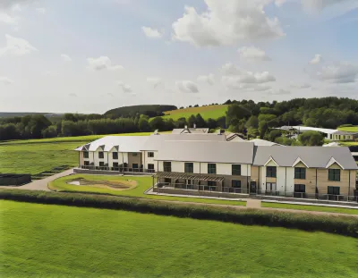Llanerch Vineyard Hotel Các khách sạn ở Llantwit Major