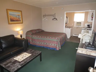 Overlander Motel Hotels in Sun Peaks
