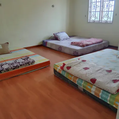 Villa Mutiara Asri by Dinda No 18E Hotel dekat Lau Debuk-Debuk