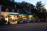 Logis le Bourguignon Hotel di Pichanges