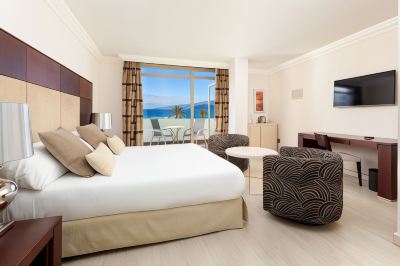 Xtra Room with Panoramic Frontal Sea View