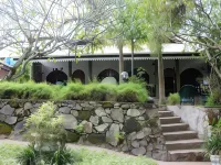 Romance Bungalows Hoteles cerca de Beau Vallon Beach