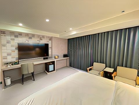 신신 호텔 리모델링 객실