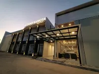 GRAND SAMOTA HOTEL Hotel di Seketeng