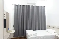 Karya Guest House Syariah Hotel di Rawa Sari