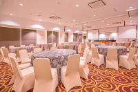 Mercure Pontianak City Center Hotels in Parit Tokaya