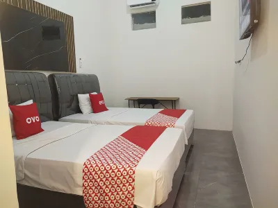 OYO 93990 Guest House Maria Hotels in Pedang