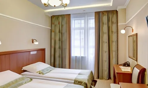 Degas Hotel