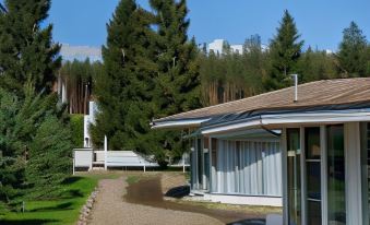 Pribrezhnyij Yarburg Park Hotel