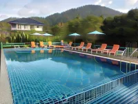 The Royal Bamboo Lodges - Pools