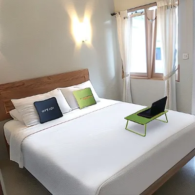 Urbanview Hotel Wayan Mansion Hotels in Bali