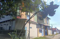 Spot on 93442 Widya Homestay SyariahNearBandara Sultan Syarif Kasim II Các khách sạn ở Simpang Empat