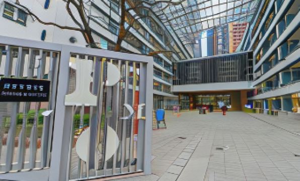 8. 마데라 할리우드..