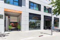 競技區酒店 - 停車場