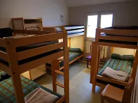 Ostal - Auberge de Jeunesse Concarneau Hotels in 