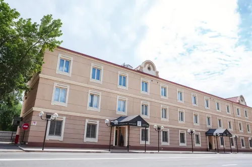 Hotel Pushkin - parking