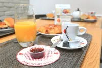 Brit Hotel Calais - breakfast