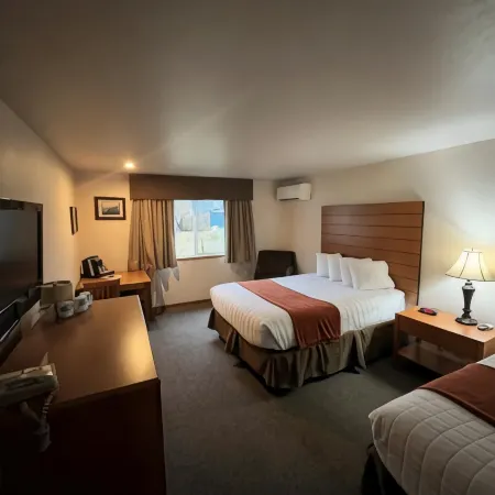 Seasons Motel