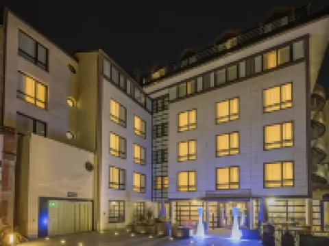 Hotel Litteraire Gustave Flaubert, BW Signature Collection Hotels in Rouen