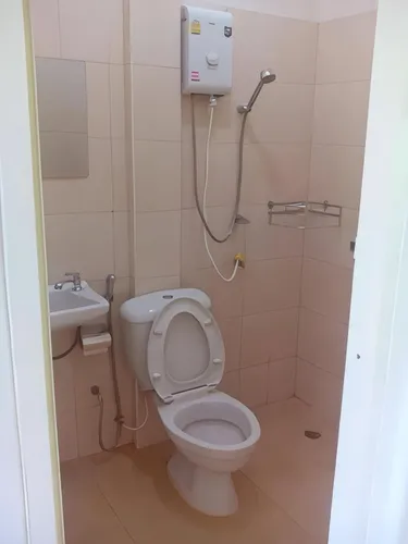 รูปภาพของชาร์ลีเฮ้าส์