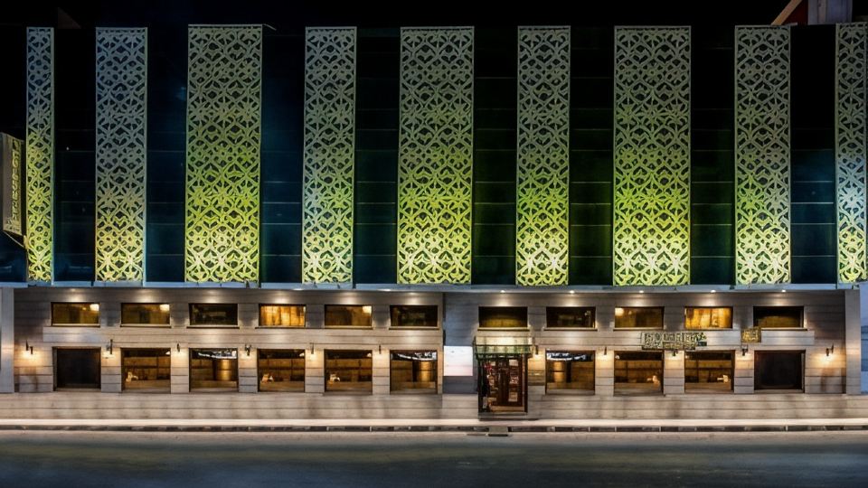 Leisure Inn Grand Chanakya