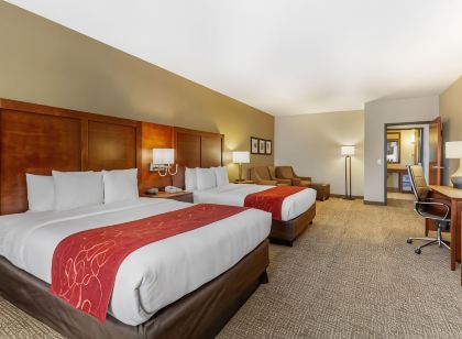 Comfort Suites Glendale - State Farm Stadium Area