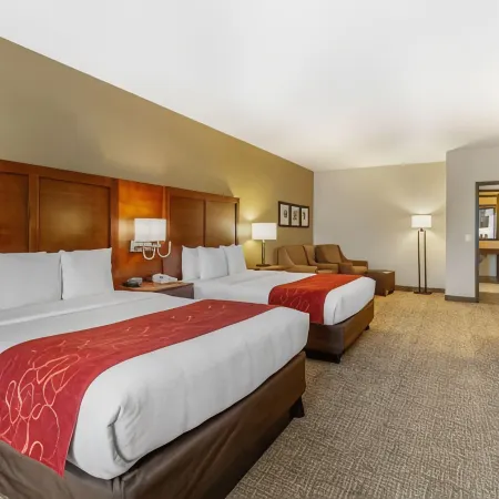 Comfort Suites Glendale - State Farm Stadium Area