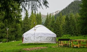 Zhyluu Suu Resort BozUchuk