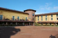 Hotel Villa Glicini فنادق في Villafranca Piemonte