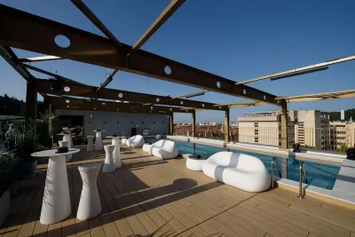 Radisson Blu Aurum Hotel, Brasov Hotel dekat Butoiul Sasului