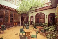 La Casa Roja Hostel - พร้อมWifi