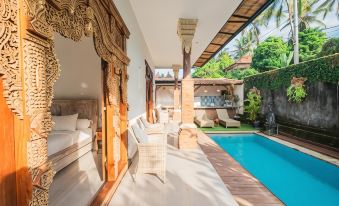 De Cahyani Private Villa by Supala