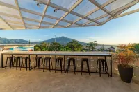 Kontena Hotel - bar