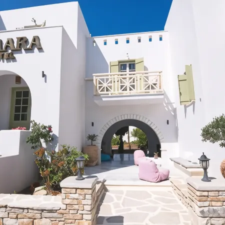 Camara Hotel Отели рядом с достопримечательностью «Пляж Плака»