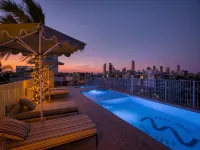 Rambla at Story House - Pools