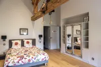 Orangerie de Chatel-Selection Figaro & Elle Magazine Hotels in Montverdun