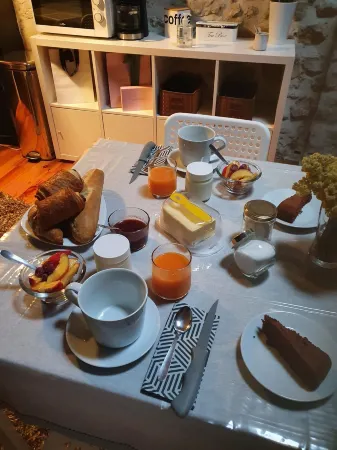 A la Maison de Sophie Отели в г. Сен-Гиро