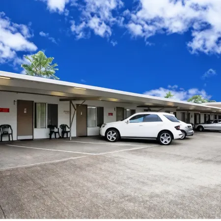 Nambour Lodge Motel