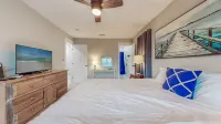 Expansive Backyard and Close to Dock - Charming Coastal Retreat Hotels in Lower Grand Lagoon