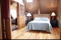 Yellowstone Inspired Lodge - Two Fireplaces