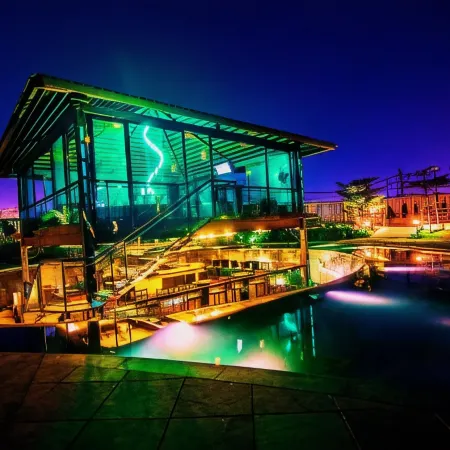 Club Paraiso
