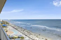 Beautiful Beachfront Resort Condo