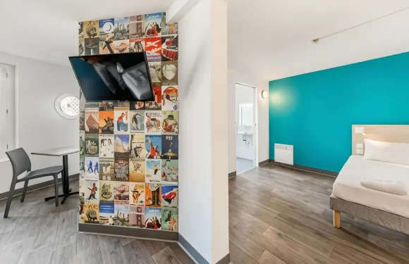 塞爾吉hotelF1酒店（近RER A Cergy Prefecture站）