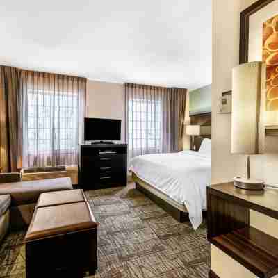Staybridge Suites PHILADELPHIA-MT. LAUREL by IHG Rooms