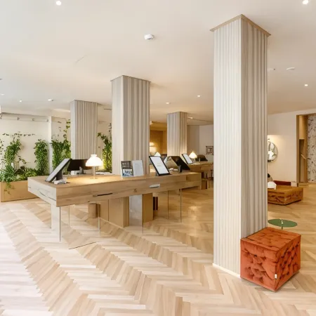 QC Room Milano Porta Romana Отели рядом с достопримечательностью «Сант'Еусторджио»