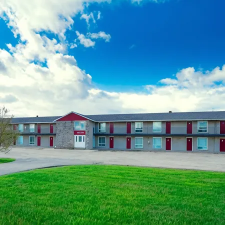Huron Coast Inn