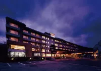 Hotel New Momiji - Mountain view