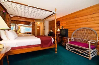 Days Inn & Suites by Wyndham Williamsburg IA North