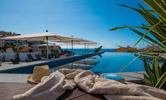 Pestana Fisherman Village